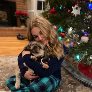 Meet your Posher, Vanessa